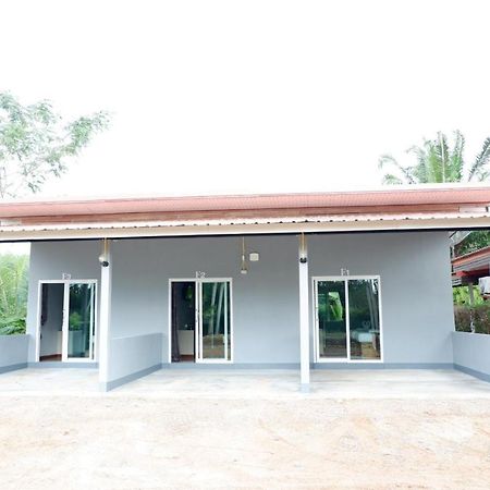 Jarawee Resort Chumphon Exterior photo